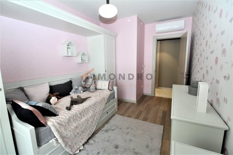 4+1 Lejlighed  i Cekmekoy, Istanbul, Tyrkiet Nr. 184401 - 19