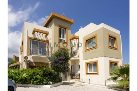Apartment for sale  in Girne, Northern Cyprus, 2 bedrooms, 80m2, No. 184400 – photo 25
