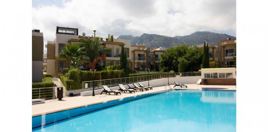 2+1 Apartment  in Girne, Northern Cyprus No. 184400
