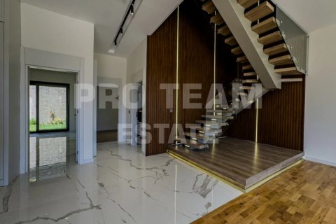 Продажа виллы в Алтынташа, Анталье, Турция 5 комн., 220м2, №210435 – фото 6