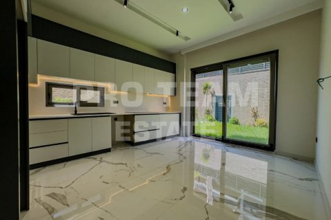 Продажа виллы в Алтынташа, Анталье, Турция 5 комн., 220м2, №210435 – фото 11