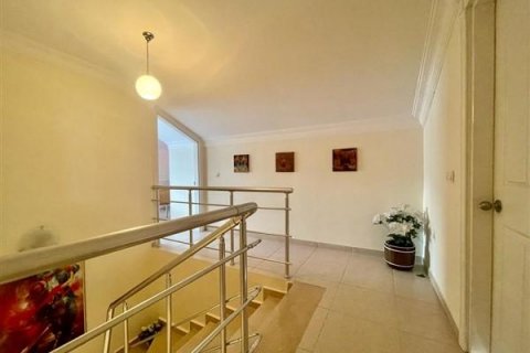 پنت هاس در Tosmur،  Alanya ، ترکیه 240 متر مربع.  شماره 207129 - 12