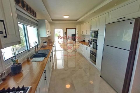 Продажа виллы  в Гирне, Северный Кипр 4+1, 400м2, №192805 – фото 4