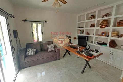 Продажа виллы  в Гирне, Северный Кипр 4+1, 400м2, №192805 – фото 14