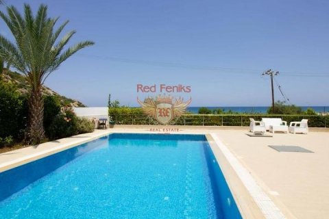 ویلا در  Girne ، ترکیه 5 خوابه ، 500 متر مربع.  شماره 192801 - 23