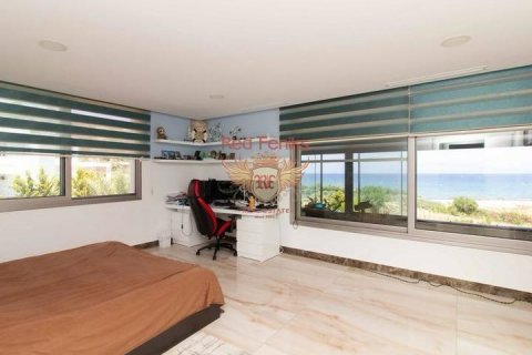 ویلا در  Girne ، ترکیه 5 خوابه ، 500 متر مربع.  شماره 192801 - 15