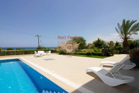 ویلا در  Girne ، ترکیه 5 خوابه ، 500 متر مربع.  شماره 192801 - 2