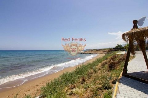 ویلا در  Girne ، ترکیه 5 خوابه ، 500 متر مربع.  شماره 192801 - 27