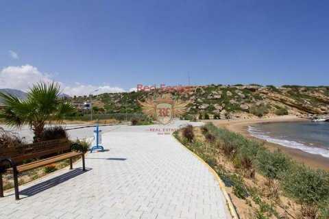 ویلا در  Girne ، ترکیه 5 خوابه ، 500 متر مربع.  شماره 192801 - 26