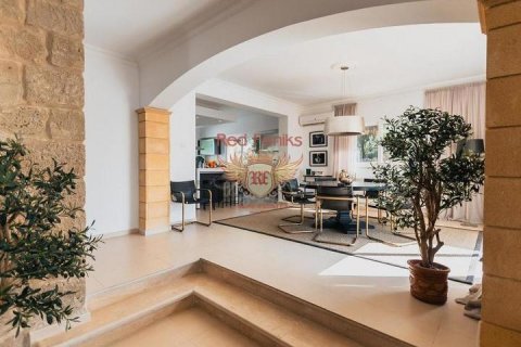 Продажа виллы в Гирне, Северный Кипр 4+1, 492м2, №192802 – фото 10