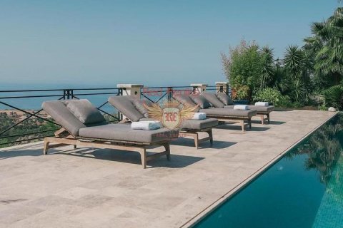 Продажа виллы в Гирне, Северный Кипр 4+1, 492м2, №192802 – фото 8