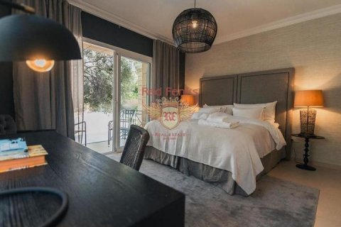 Продажа виллы в Гирне, Северный Кипр 4+1, 492м2, №192802 – фото 5