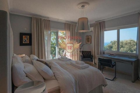 Продажа виллы в Гирне, Северный Кипр 4+1, 492м2, №192802 – фото 7