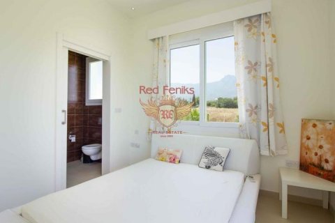 Продажа виллы  в Гирне, Северный Кипр 3+1, 400м2, №192803 – фото 18