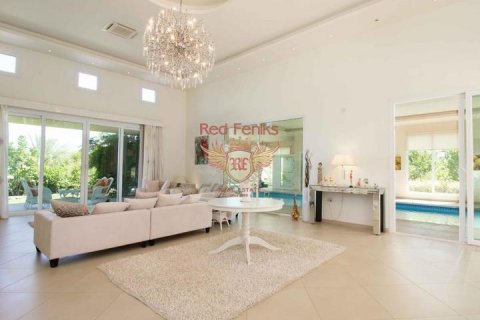 Продажа виллы  в Гирне, Северный Кипр 3+1, 400м2, №192803 – фото 5