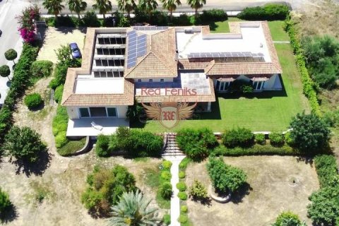 Продажа виллы  в Гирне, Северный Кипр 3+1, 400м2, №192803 – фото 25