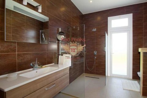 Продажа виллы  в Гирне, Северный Кипр 3+1, 400м2, №192803 – фото 16