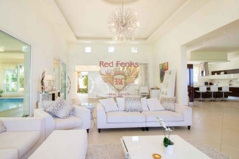 Продажа виллы  в Гирне, Северный Кипр 3+1, 400м2, №192803 – фото 11