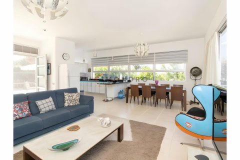 Продажа виллы  в Эсентепе, Гирне, Северный Кипр 5+1, 230м2, №210318 – фото 7