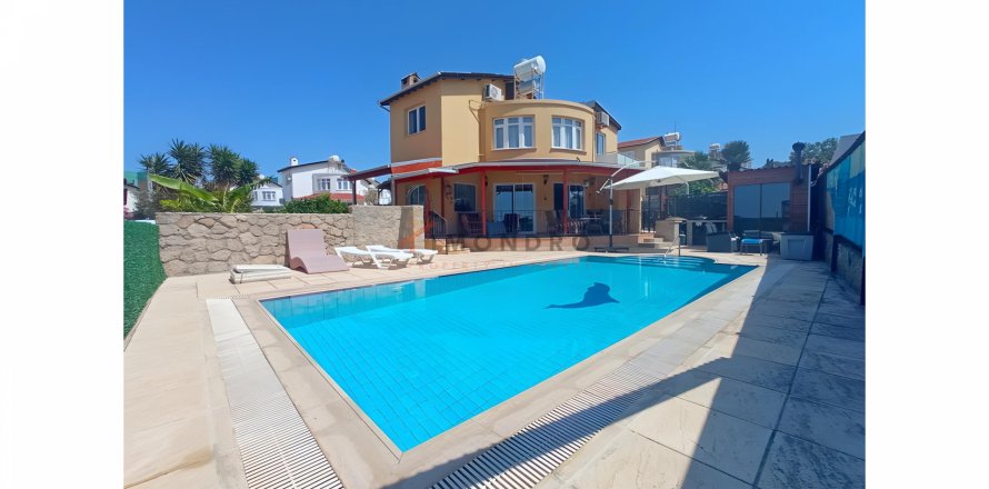 4+1 Villa  in Esentepe, Girne,  Nr. 210319