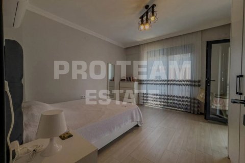 Продажа виллы  в Белеке, Анталье, Турция 5 комн., 220м2, №211251 – фото 15