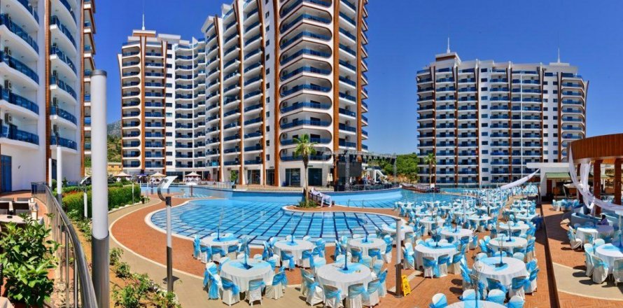 آپارتمان در  Mahmutlar ، ترکیه 130 متر مربع.  شماره 208010