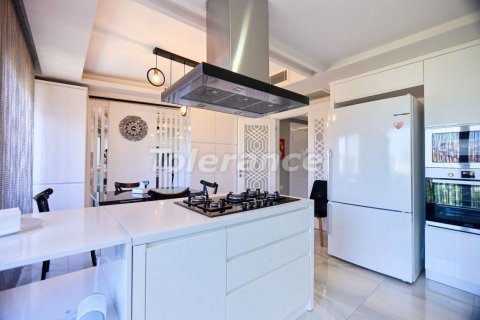 آپارتمان در  Antalya ، ترکیه 4 خوابه ، 275 متر مربع.  شماره 210326 - 16