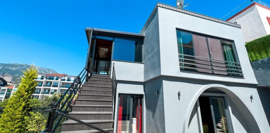 Вилла  3-х ком. в Аланье, Анталья, Турция №208050