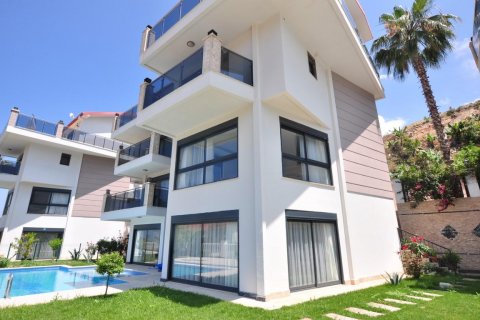 Продажа виллы  в Каргыджаке, Аланье, Анталье, Турция 8 комн., 600м2, №208788 – фото 2