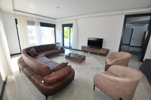 Продажа виллы  в Каргыджаке, Аланье, Анталье, Турция 8 комн., 600м2, №208788 – фото 9
