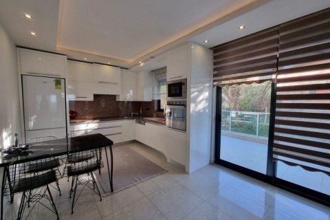 Продажа квартиры  в Аланье, Анталье, Турция 4 комн., 150м2, №208878 – фото 4