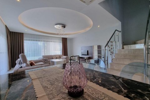 Продажа квартиры  в Аланье, Анталье, Турция 4 комн., 150м2, №208878 – фото 3