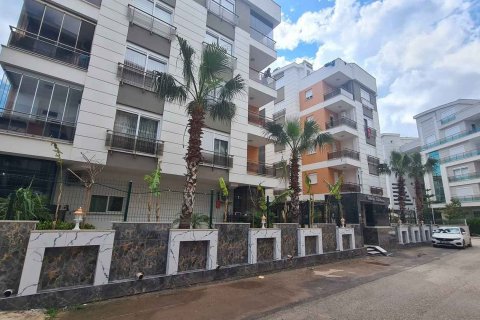 Продажа квартиры  в Коньяалты, Анталье, Турция 1+1, 80м2, №210269 – фото 1