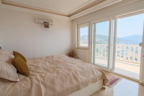 Продажа виллы  в Каргыджаке, Аланье, Анталье, Турция 5 комн., 200м2, №208220 – фото 26