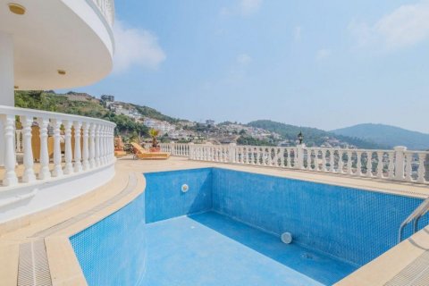 Продажа виллы  в Каргыджаке, Аланье, Анталье, Турция 5 комн., 200м2, №208220 – фото 3