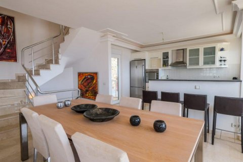 Продажа виллы  в Каргыджаке, Аланье, Анталье, Турция 5 комн., 200м2, №208220 – фото 10