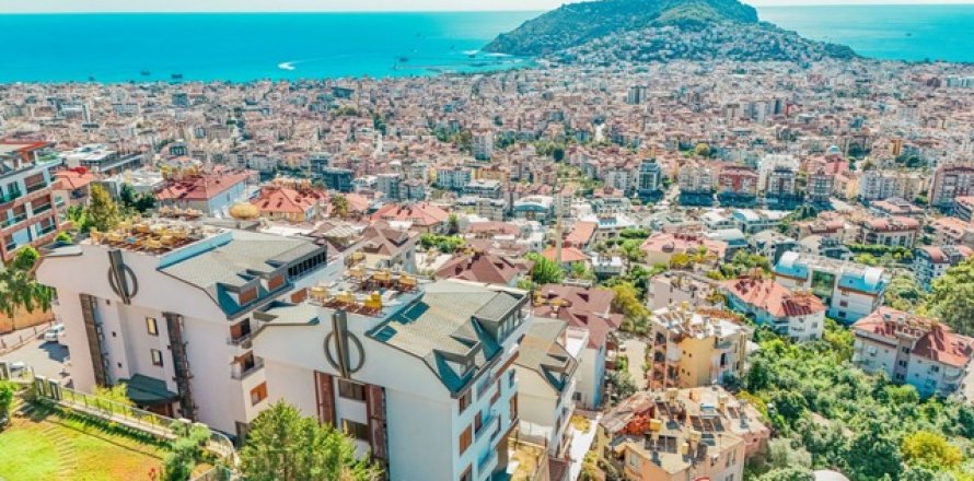 4+1 Apartment  in Antalya, Turkey No. 184629