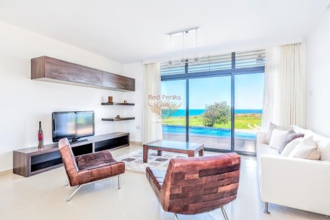 Продажа виллы  в Гирне, Северный Кипр 3+1, 180м2, №192782 – фото 3