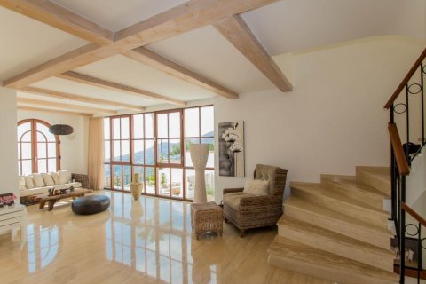 Продажа виллы  в Бекташе, Аланье, Анталье, Турция 7 комн., 390м2, №209930 – фото 24