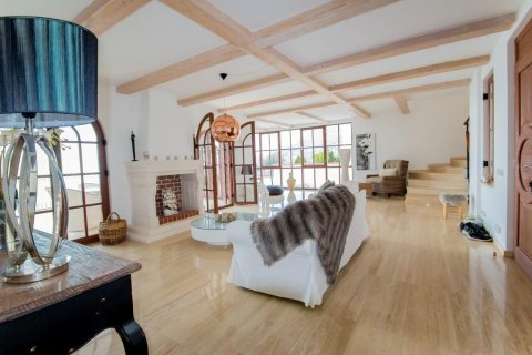 Продажа виллы  в Бекташе, Аланье, Анталье, Турция 7 комн., 390м2, №209930 – фото 18