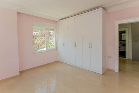 Продажа виллы  в Аланье, Анталье, Турция 4 комн., 250м2, №209928 – фото 15