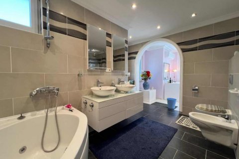 Продажа виллы в Аланье, Анталье, Турция 4 комн., 260м2, №206951 – фото 10