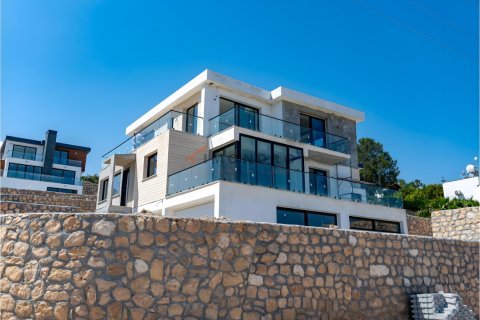 ویلا در  Catalkoy ، ترکیه 4 خوابه ، 310 متر مربع.  شماره 151852 - 7