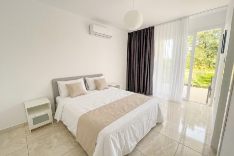 Apartment for sale in Girne, Northern Cyprus, 260m2, No. 210586 – photo 7