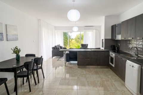 Apartment for sale in Girne, Northern Cyprus, 260m2, No. 210586 – photo 4