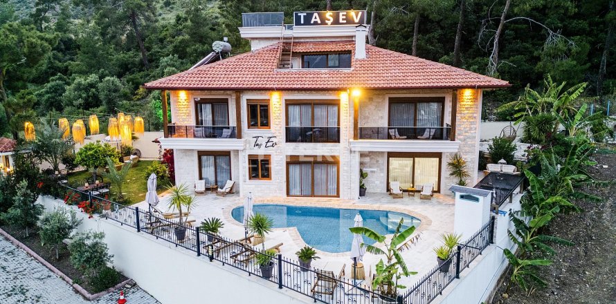 Вилла  6+1 в Кумлудже, Анталья, Турция №210409