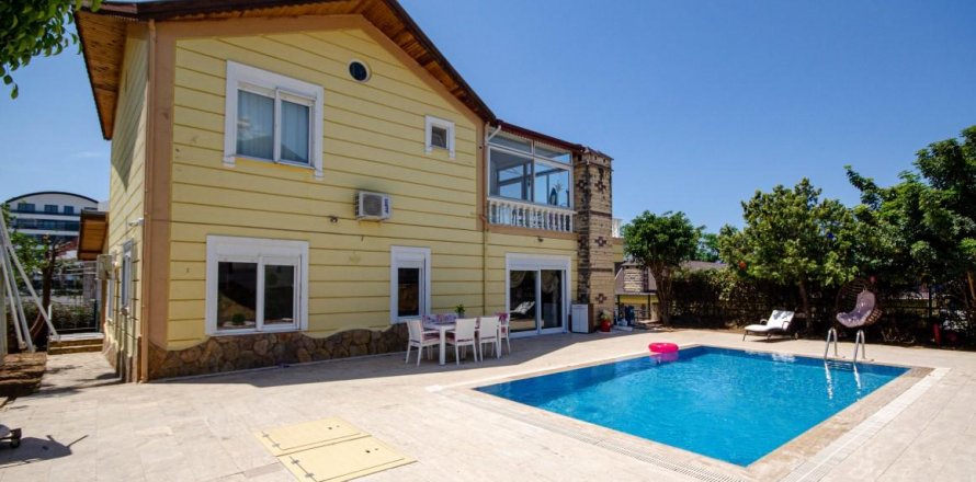 Вилла  5-х ком. в Каргыджаке, Аланья, Анталья, Турция №208401