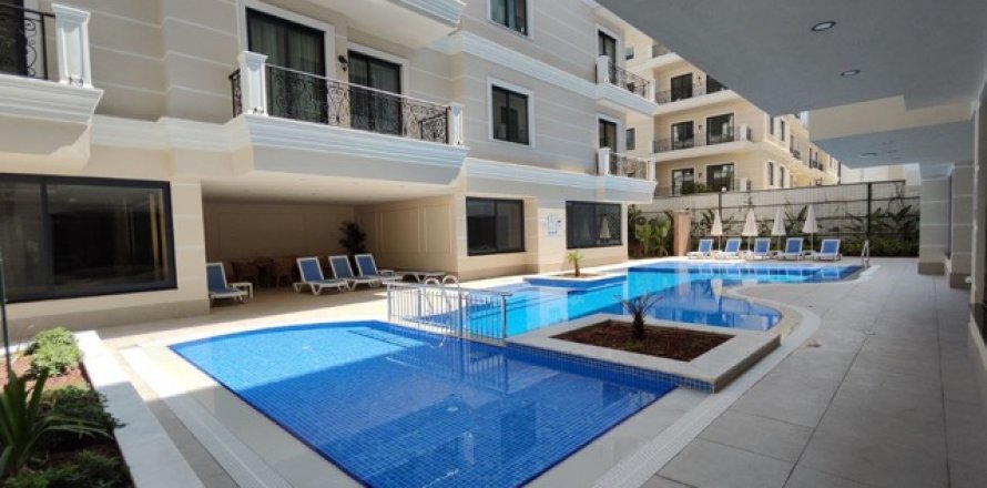 1+1 Apartment  in Antalya, Turkey No. 184571