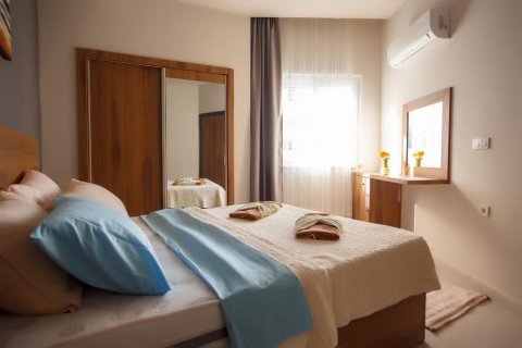 آپارتمان در  Mahmutlar ، ترکیه 60 متر مربع.  شماره 206982 - 9