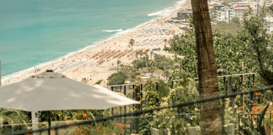 1+1 Apartment  in Alanya, Antalya, Turkey No. 66613